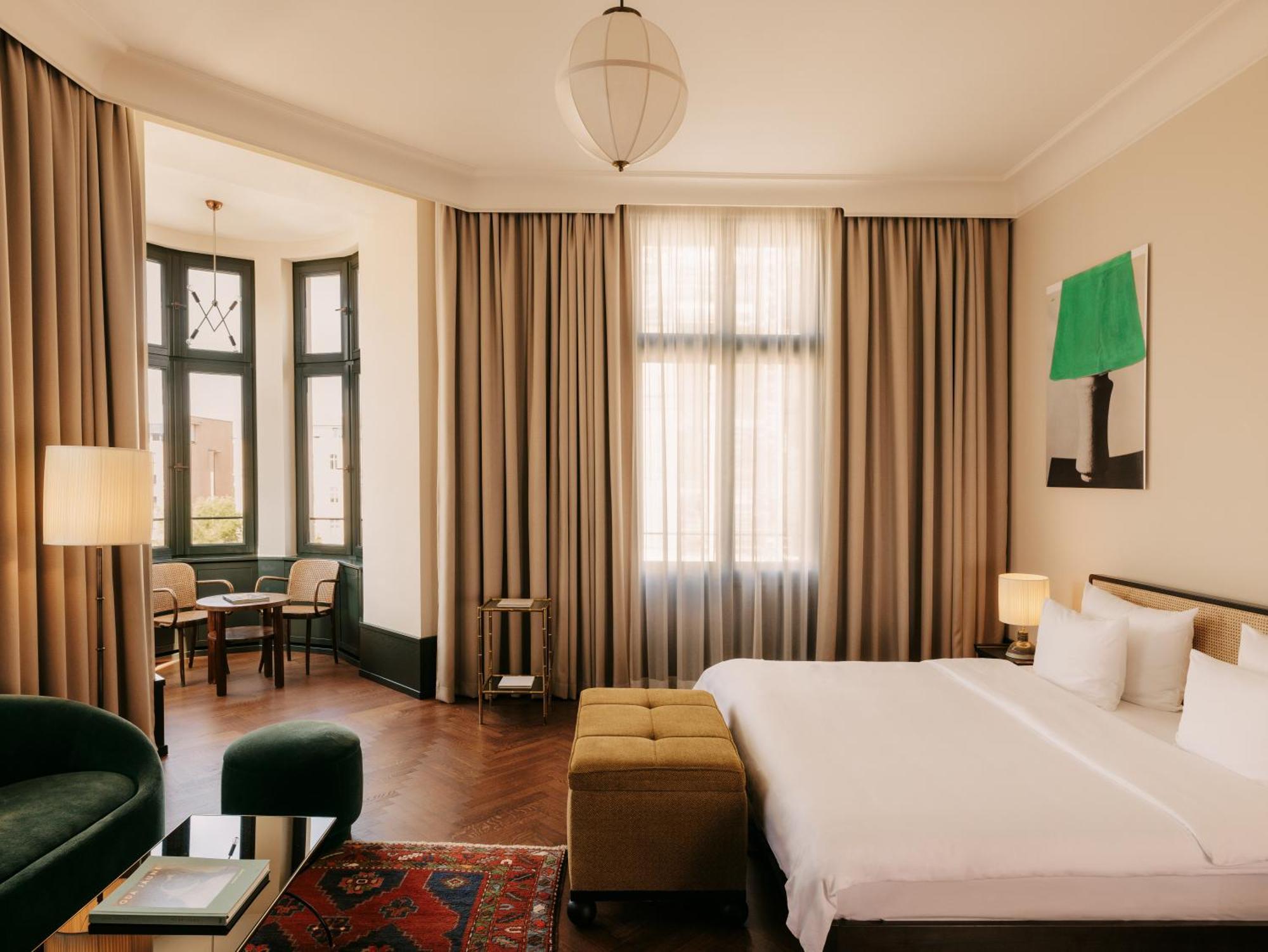 Boutique Hotel Chateau Royal Берлин Экстерьер фото A room at the hotel